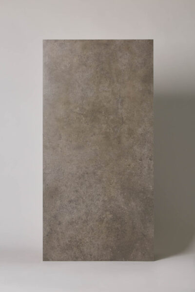 Kafle betonowe - CIFRE Nexus pearl 120x60 cm. Hiszpańskie gresy imitujące beton na podłogę i ścianę do kuchni, salonu, łazienki.