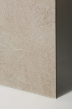 Płytki gresowe beżowe - CIFRE Norwich Sand N-Plus 60X120 cm. Hiszpański gres podłogowo - ścienny z efektem betonu w kolorze piaskowym.