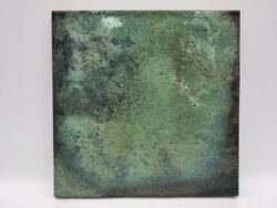 Zielone płytki metalizowane - Peronda Harmony Legacy green 15×15 cm. Kwadratowe płytki w starym stylu do łazienki, kuchni na ścianę, pokryte nierównomiernie szkliwem.
