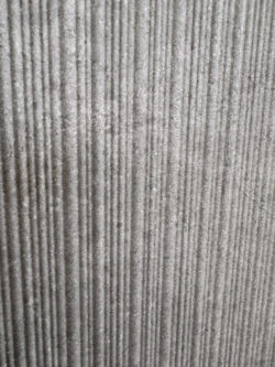 Płytka ścienna, strukturalna, jasnoszara - Impronta Limestone Grey Riga 60x120cm. Kafle imitujące kamień z rowkami jak lamele 3D.