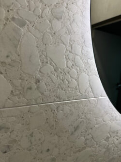 ABK Sensi 900 Venezia Nuvola 60X120 3D płytki lastryko ścienne za lustrem