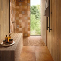 Cerdomus Valdorcia Terracotta rzemieślniczy gres cotto na podłodze w łazience