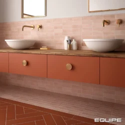 EQUIPE Coco Orchard Pink Matt 5x15 różowe małe płytki matowe w łazience na ścianie i podłodze