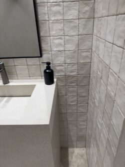 Białe płytki kwadratowe 10x10 Harmony RIAD WHITE