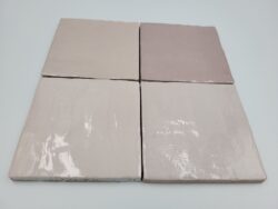 Płytki ceramiczne różowe - Harmony RIAD PINK 10x10 cm. Kafelki w połysku w różnych odcieniach różu na ścianę.