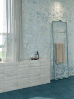 Płytki do łazienki z motywem roslinnym Marca Corona Mirabilia Floral Clouds 50x120