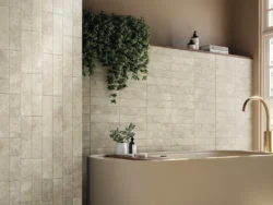 Płytki ścienne cegiełki ceramiczne trawertyn Vilar Albaro Travertino 7,5x30. Kafelki do łazienki na ścianę.