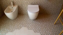 Włoskie płytki heksagon do ubikacji na podłogę i ścianę Marca Corona Terracreta CESELLO ARGILLA