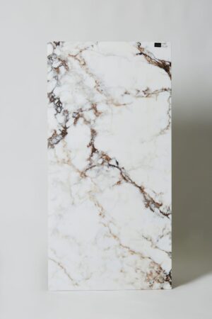 Kafle glamour - Peronda Museum BRECCIA WHITE NT/60X120/R. Elegancka płytka imitująca biały marmur z powierzchnią matową na podłogę i ścianę z hiszpańskiej fabryki Peronda Museum.