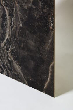 Kafle marmurowe ciemne - Peronda Museum OROBICO DARK/60X120/EP. Płytki imitujące ciemny marmur w podłużnym formacie 120x60.