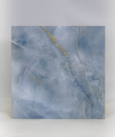 Płytki niebieski marmur - Aland Lappato 60x60 cm. Kwadratowe płytki imitujące niebieski marmur z powierzchnią lappato.