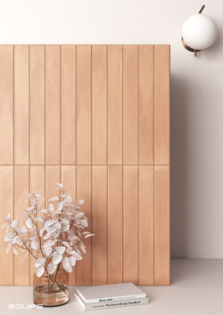 Equipe Corsica SUNDOWN CLAY 5x40 płytki w kolorze terakota glina typu cegiełka na ścianie.