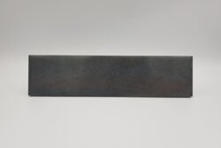 Metaliczne płytki niebieskie - Marca Corona FUOCO BLU IRON 6x24 cm. Płytki gresowe, mrozoodporne na podłogę i ścianę w małym formacie cegiełki w odcieniach niebieskiego, brązu i rdzy.