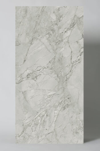 Płytki imitacja szarego marmuru mat Marca Corona Scultorea Foam Grey Velvet 60x120 J403