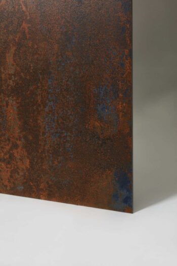 Płytki rdzawe - Peronda Museum IRON OXIDE SP/100X100/R. Matowy gres z efektem metalu - metalizowany w rdzawym kolorze na podłogę i ścianę.