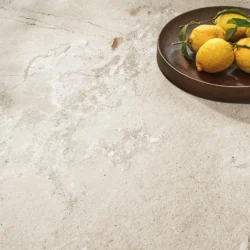 Cerdomus Karnis Sand Matt 60x120 imitacja kamienia w odcieniu piaskowym.