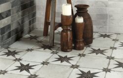 Płytki na podłogę patchwork - Peronda Fs Star Ara Black 45x45 cm. Hiszpańskie płytki Peronda z dwiema czarnymi gwiazdkami i sztucznymi spoinami.