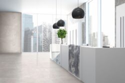 Płytki podłogowe imitacja betonu - Absolut Keramika Nusa Pearl 80x80. Płytki imitujące beton w kwadratowym formacie 80x80 cm od hiszpańskiego producenta Absolut Keramika.