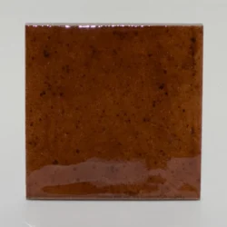 Kafelki gres kwadratowe brązowe błyszczące Marazzi Lume Caramel 10x10 MQ7Z. Płytki postarzane na podłogę i ścianę.