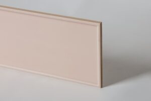 Różowe kafle - Peronda Harmony RIM PINK 15x45 cm. Płytka ceramiczna ścienna, w połysku z wystającymi krawędziami.