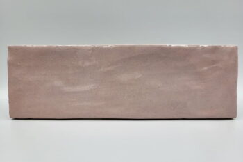 Różowe płytki ścienne - Peronda Harmony RIAD PINK 6,5×20cm. Cegiełki ceramiczne na ścianę z nierówną powierzchnią w połysku . Kafelki do łazienki, kuchni.