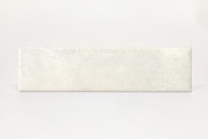 Płytki cegiełki białe Marca Corona Miniature Cera Bianco Latte 6x24 J415. Kafelki satynowe na ścianę.