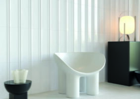 Białe płytki dekoracyjne, 3D, przypominające dachówki z błyszczącą powierzchnią, Peronda Harmony BOW WHITE 15x45cm. Hiszpańskie płytki ozdobne na ścianę do łazienki - prysznic, kuchni, salonu.