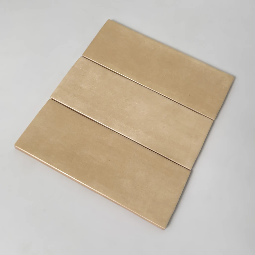 Kafelki cegiełki błyszczące ciepły piaskowy beż ścienne Vilar Albaro Zoe Beige 7,5x20