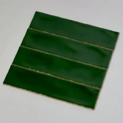 Kafelki ciemnozielone błyszczące Vilar Albaro RURAL Victorian Green 7,5x30cm. Płytki ścienne w intensywnym, soczystym kolorze zieleni.
