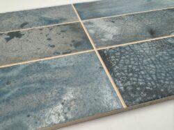 Peronda FS Raku Blue 20x40cm - Niebieskie kafelki retro na ścianę