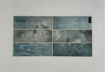 Peronda FS Raku Blue 20x40cm - Niebieskie kafelki rustykalne, ścienne z matową, postarzaną powierzchnią oraz sztuczną fugą.