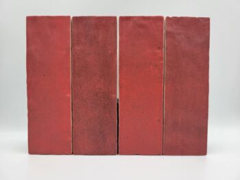 Płytki łazienkowe czerwone - Peronda Harmony SAHN RED 6,5×20 cm. Cegiełki ceramiczne w różnych odcieniach czerwieni z matowym wykończeniem.