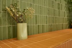 Zielone kafelki ścienne - Harmony Glint Green 5x15