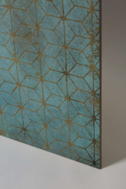 Gres turkusowy, dekoracyjny - CAESAR Trace mint deco 60x60 cm. Płytka turkusowa ze wzorem na podłogę i ścianę od włoskiego producenta płytek ceramicznych Ceramiche Caesar