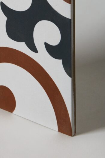 Kafelki ornament - Aruba Dahlia 22,3x22,3 cm. Cudne kafelki ceramiczne ze wzorem w wielu kolorach. Hiszpańskie płytki Peornda Harmony do łazienki, salonu, kuchni na podłogę i ścianę.