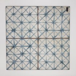 Płytki z wzorem geometrycznym, niebieskie - Peronda Fs TEMPLE BLUE 45×45 cm. Płytki podłogowe z matową powierzchnia oraz niebieskim geometrycznym wzorem.