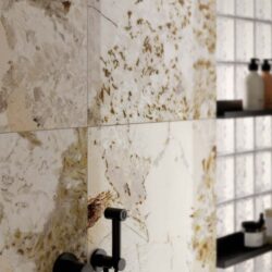 ABK Sensi Nuance Patagonia Wow 120x120 płytki marmurowe premium na ścianie w łazience