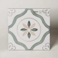 Kafelki rustykalne - Peronda Harmony SIROCCO GREEN PETALS 22,3x22,3 cm. Kwadratowe kafelki ceramiczne z zielonym wzorem na podłogę i ścianę do kuchni i salonu.