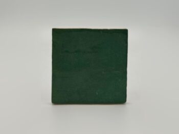 Zielone kafelki kwadratowe - Harmony Riad Green 10x10cm. Hiszpańskie, małe kafelki w kolorze zielonym w połysku.
