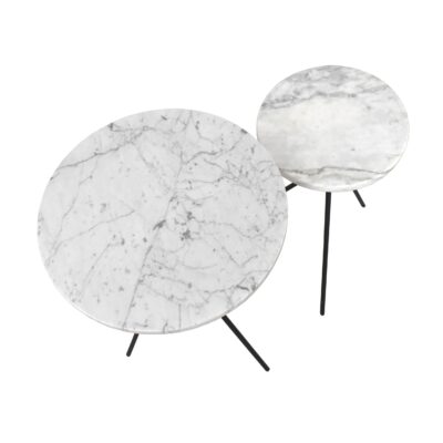 Komplet okrągłych stolików - TANGLED Carrara Bianco. Dwa stolik z białym marmurowym blatem i czarnymi nogami, malowanymi proszkowo.
